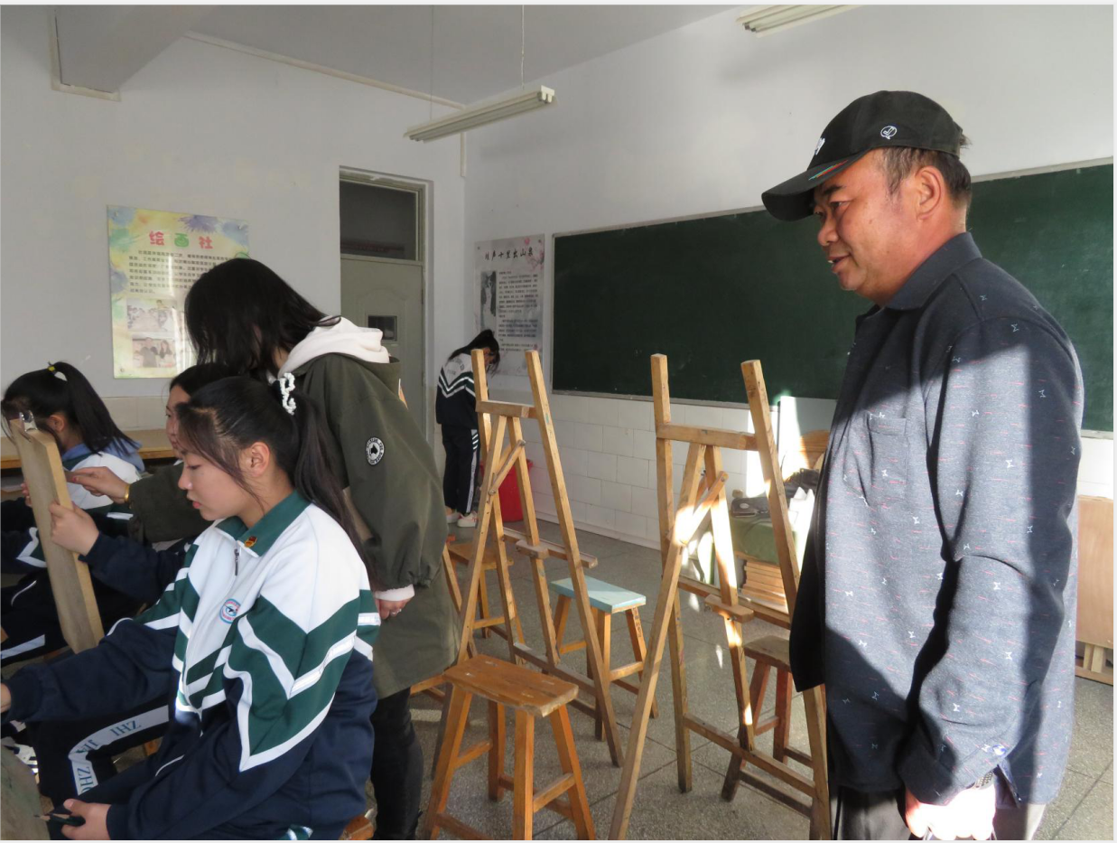 罗劲忠老师观摩绘画社.png