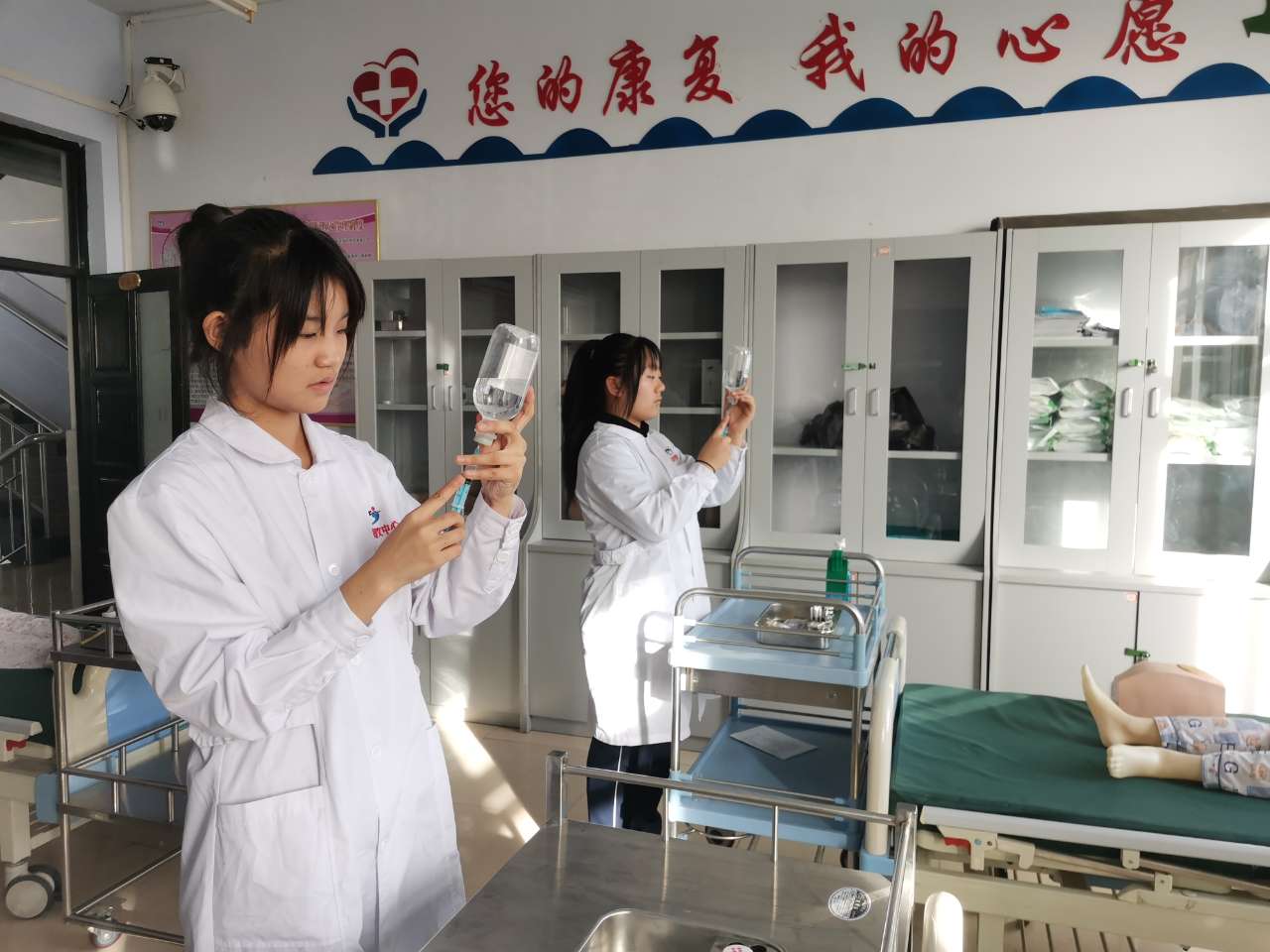 医护社团照片 (2).jpg