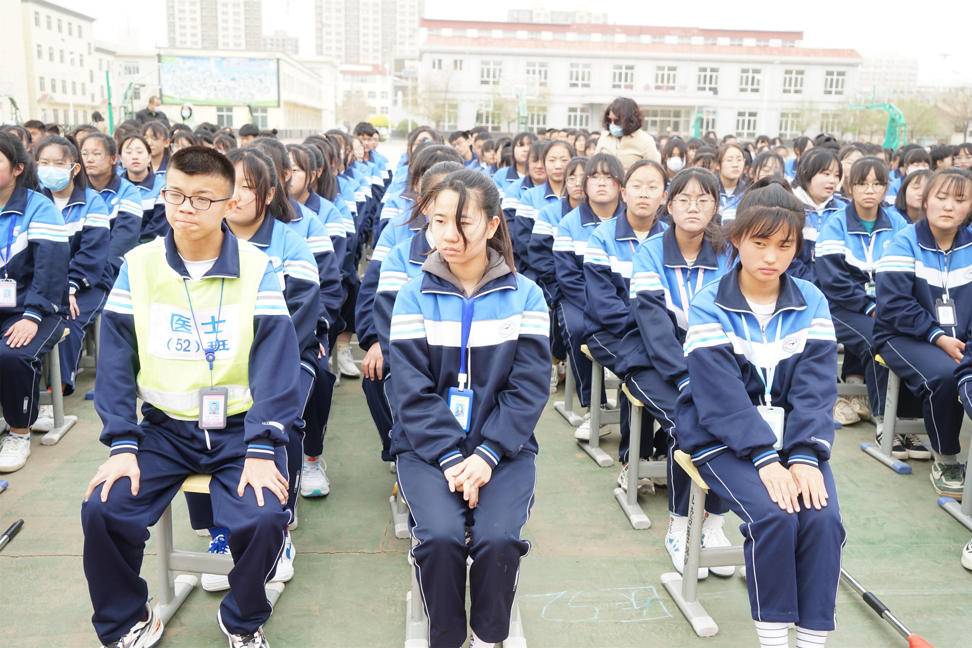 心理健康讲座剪影 (4).JPG