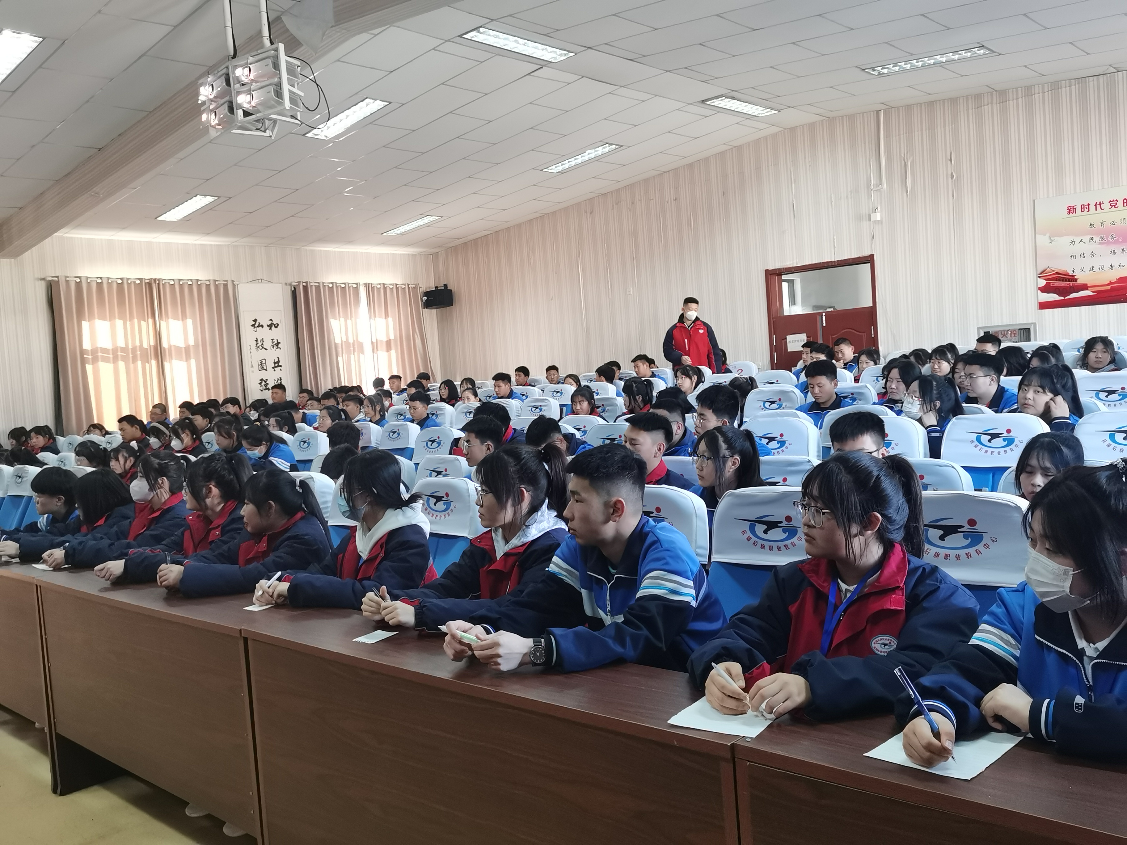 班干部培训及自主管理推进会剪影 (2).jpg