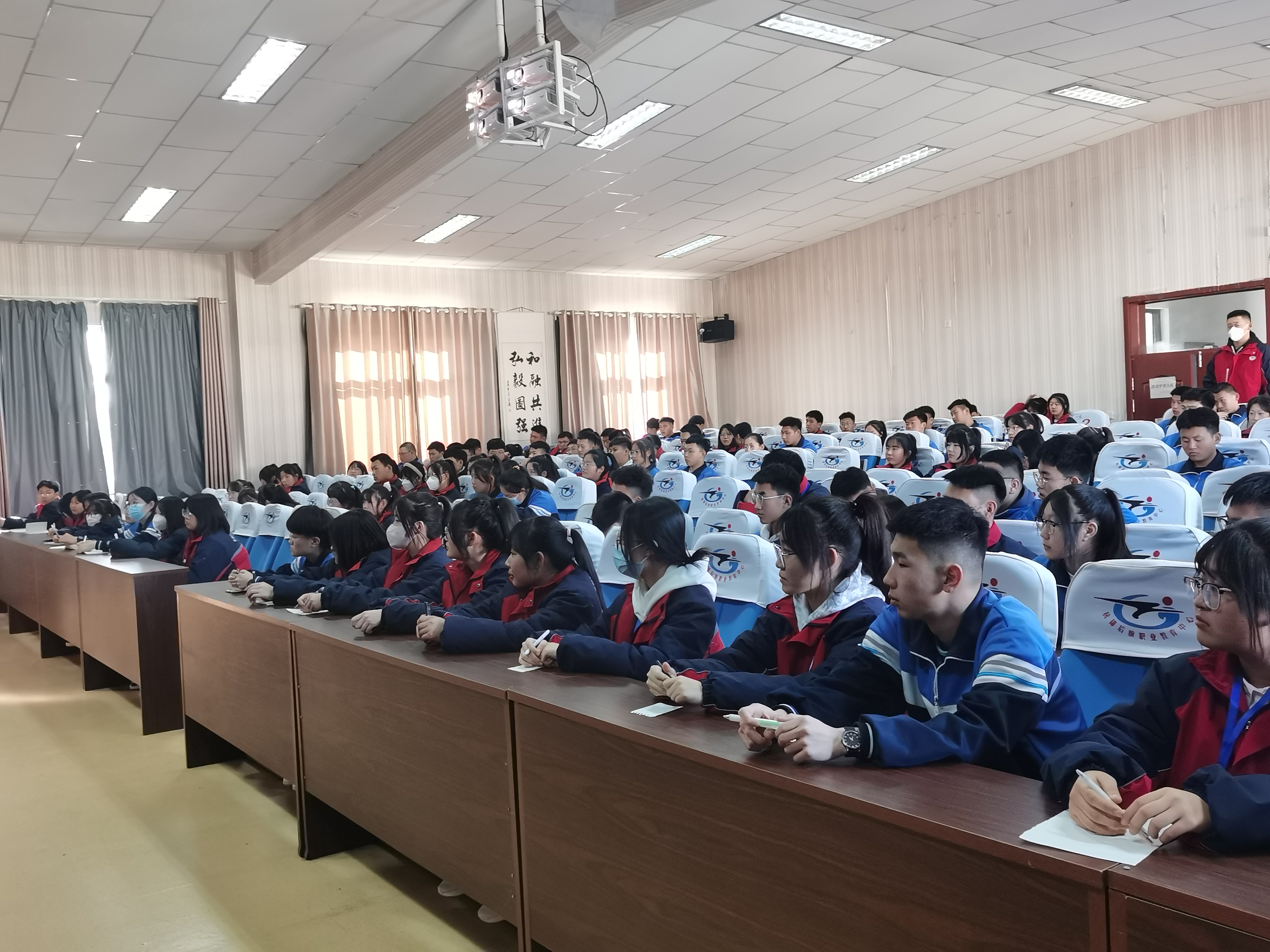 班干部培训及自主管理推进会剪影 (8).jpg