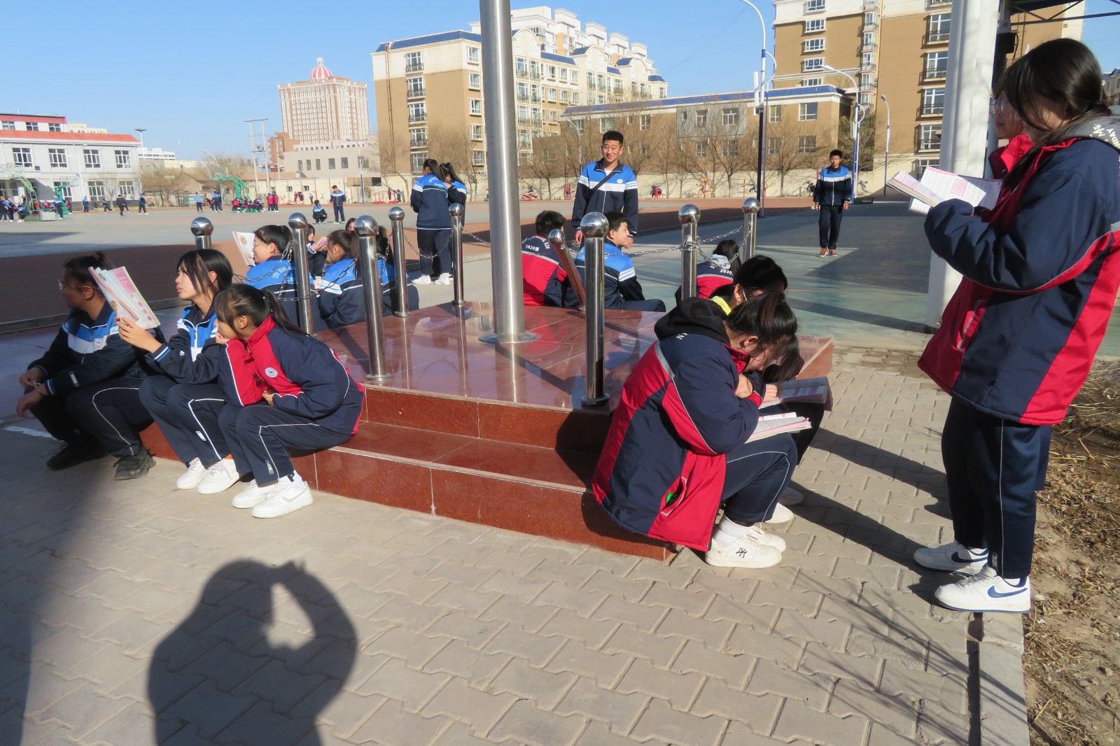 巡查校园 (2).JPG