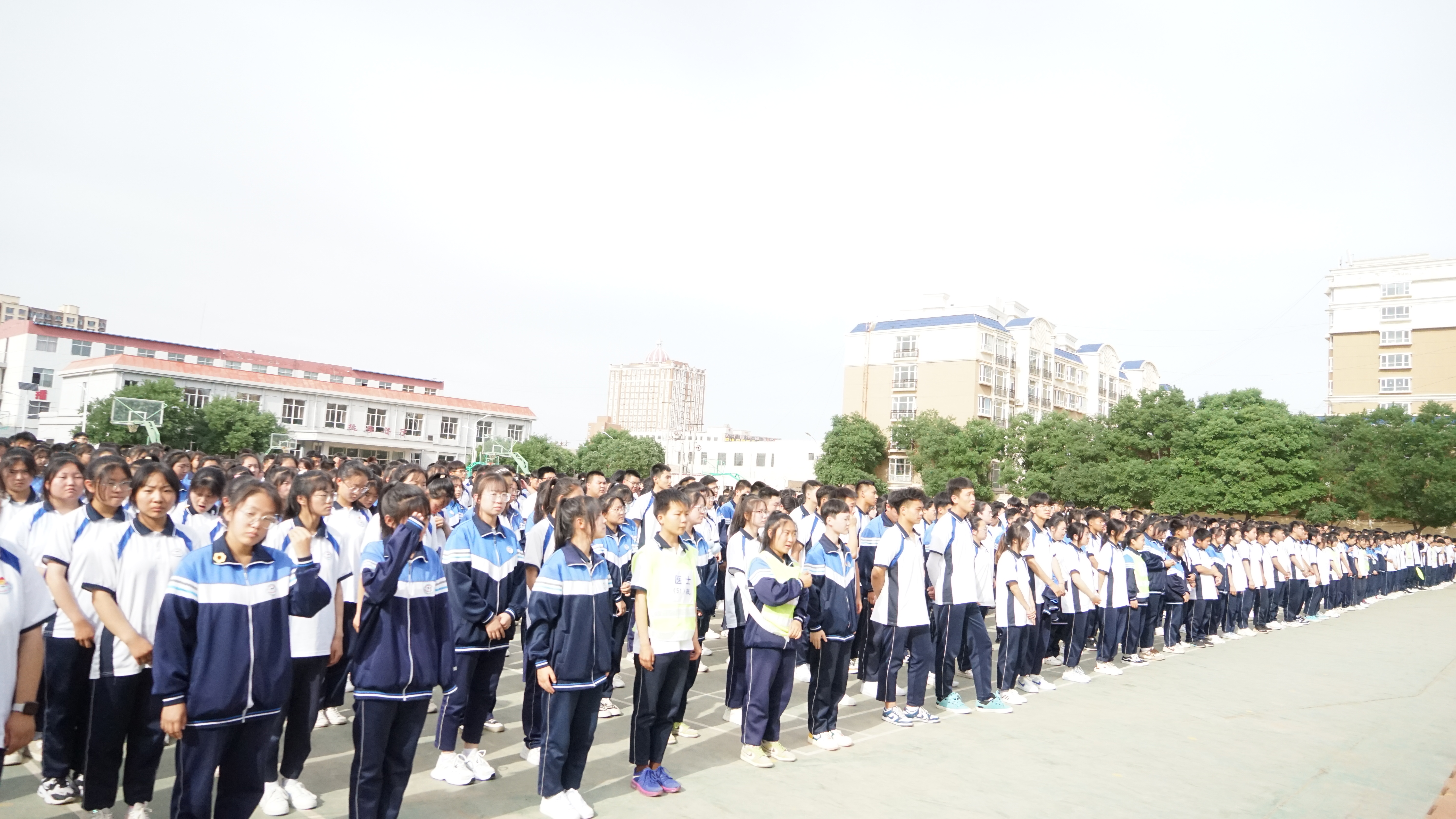 应急疏散演练活动剪影 (22).JPG