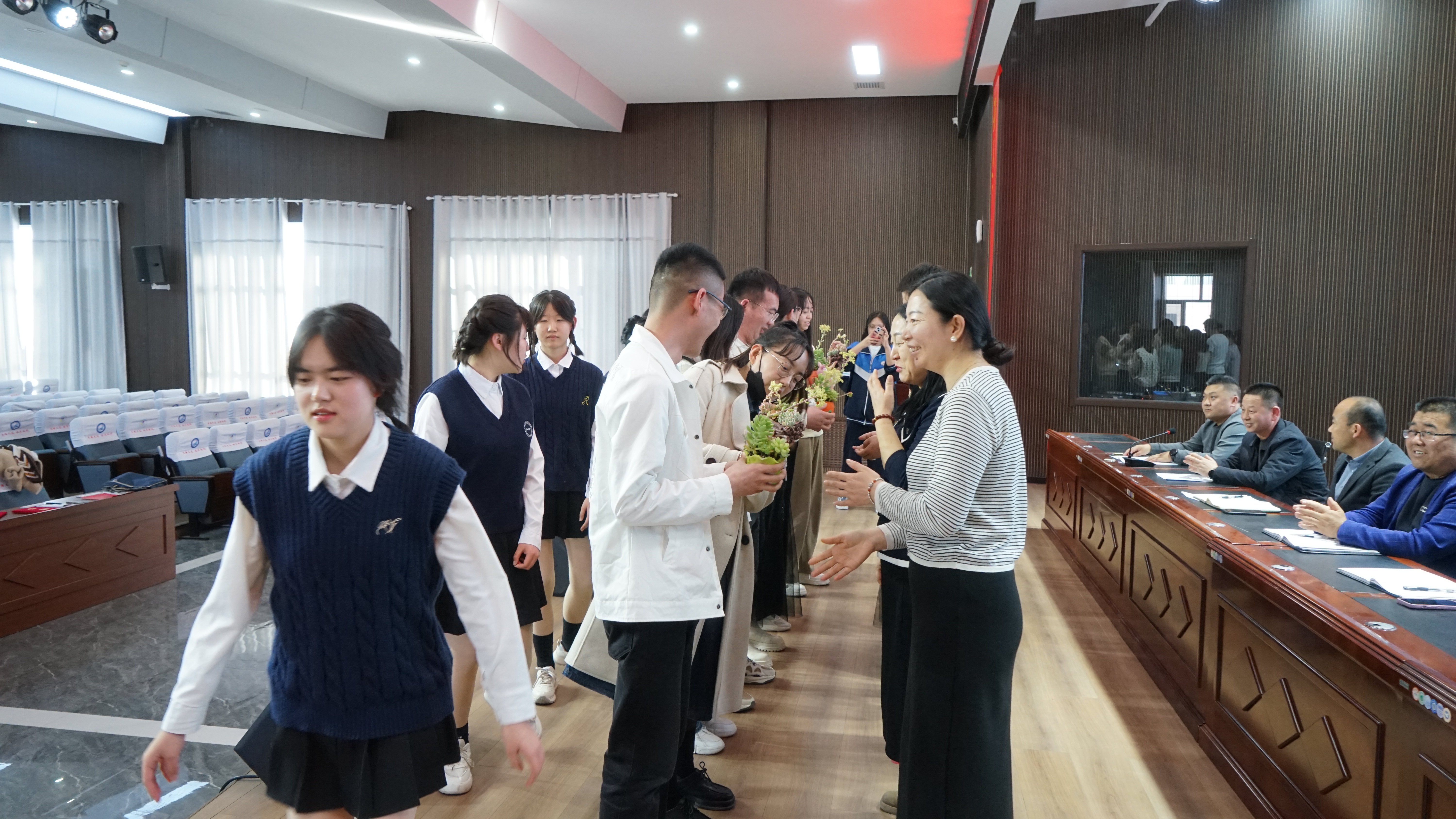 班主任青蓝工程结对仪式剪影 (54).JPG