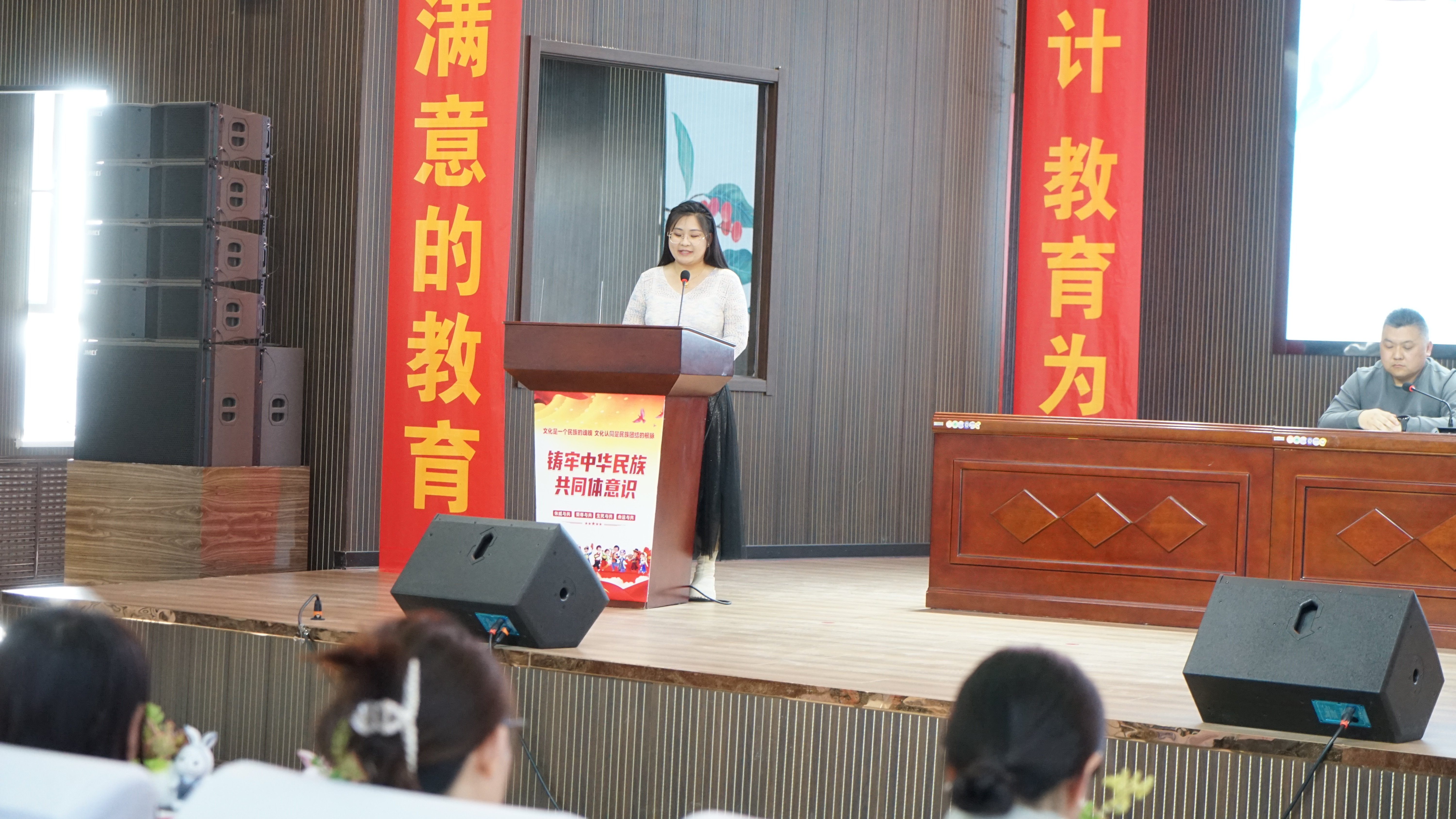 班主任青蓝工程结对仪式剪影 (78).JPG